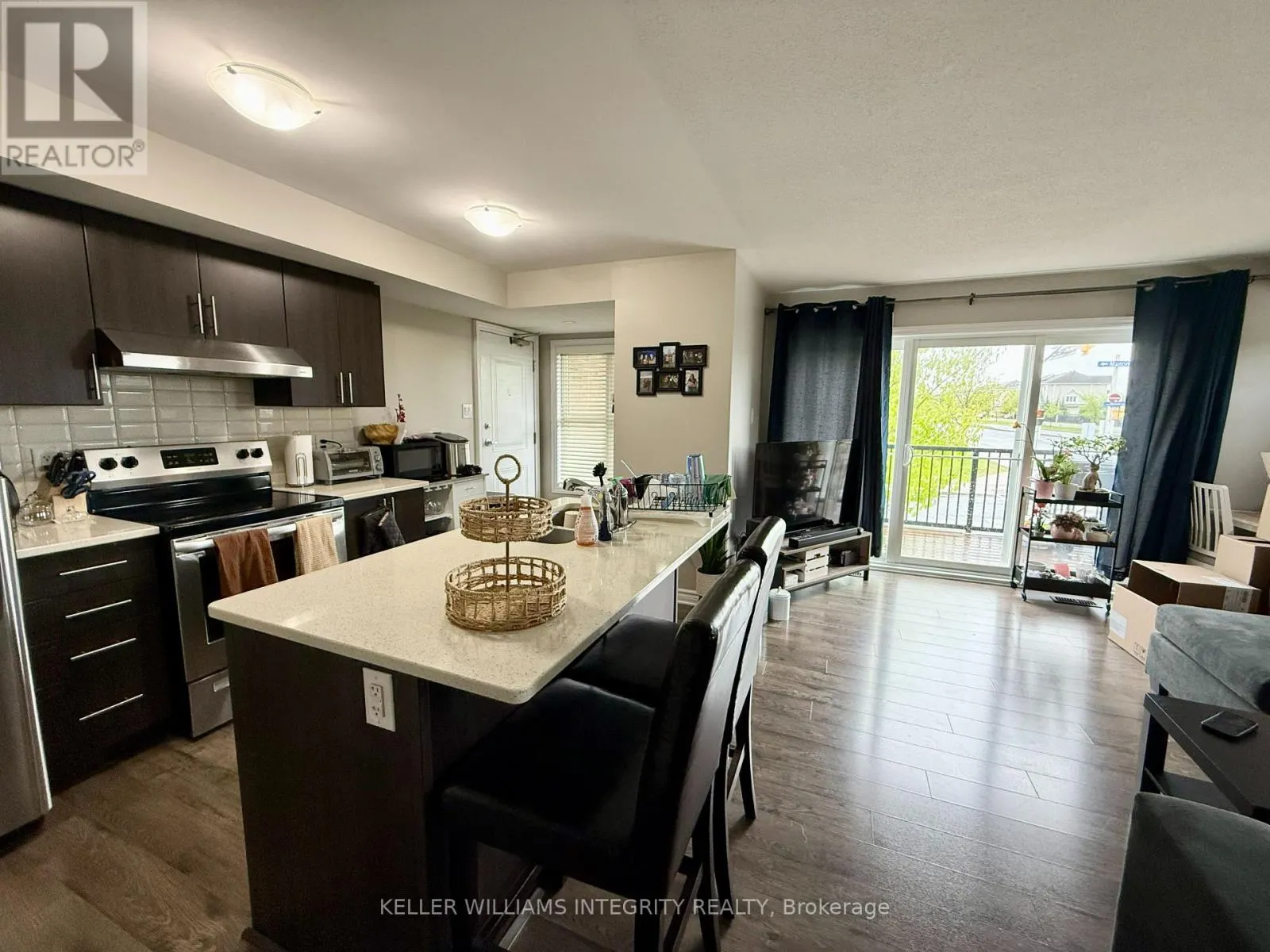 139 - 85 MANCINI WAY