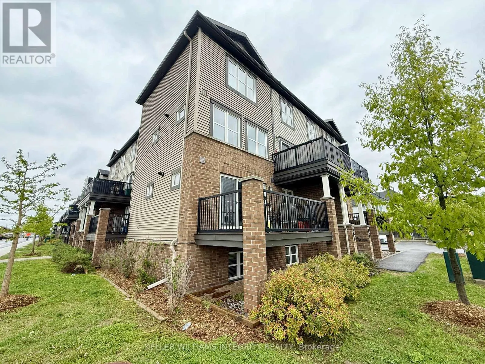 139 - 85 MANCINI WAY