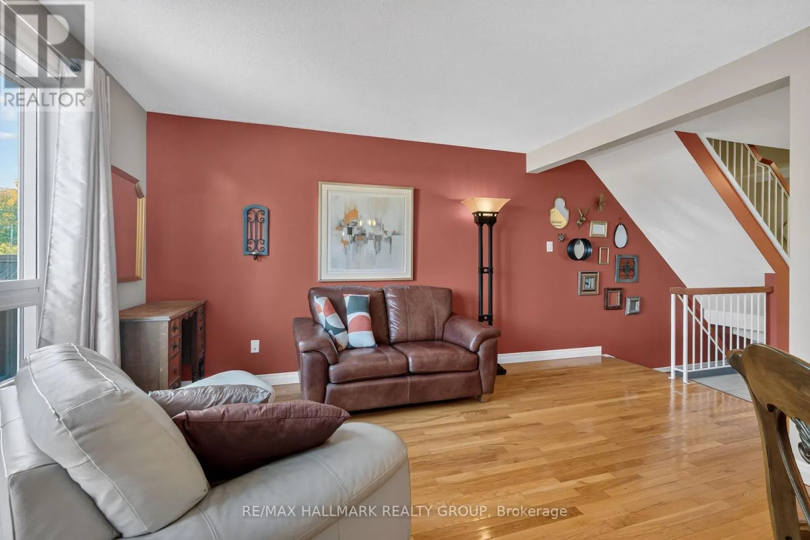 38 - 953 COOKSHIRE CRESCENT