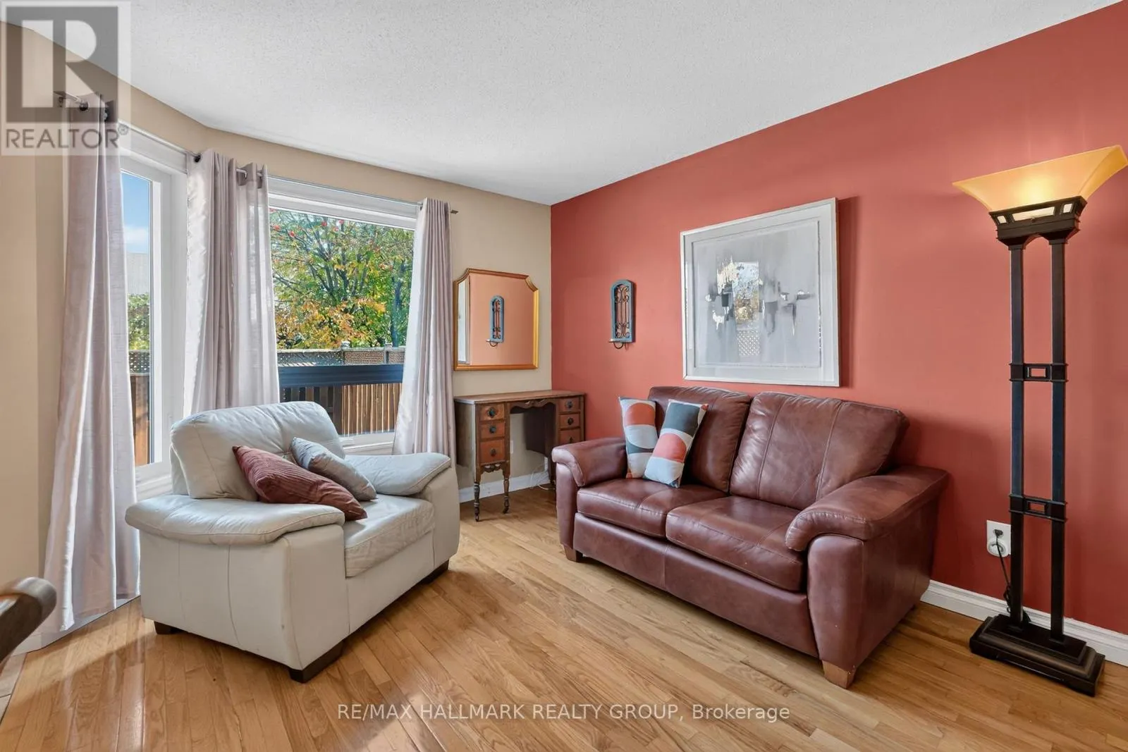 38 - 953 COOKSHIRE CRESCENT