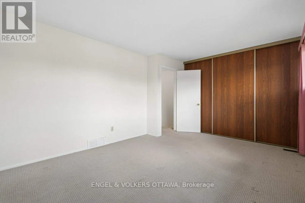 18 - 1280 CAHILL DRIVE