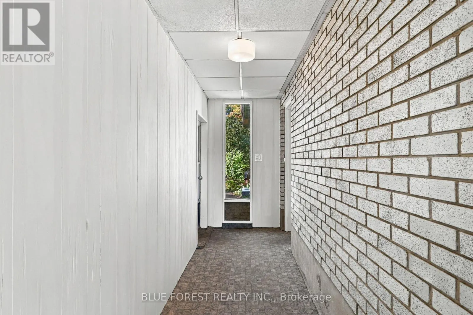 105 CHESTERFIELD AVENUE