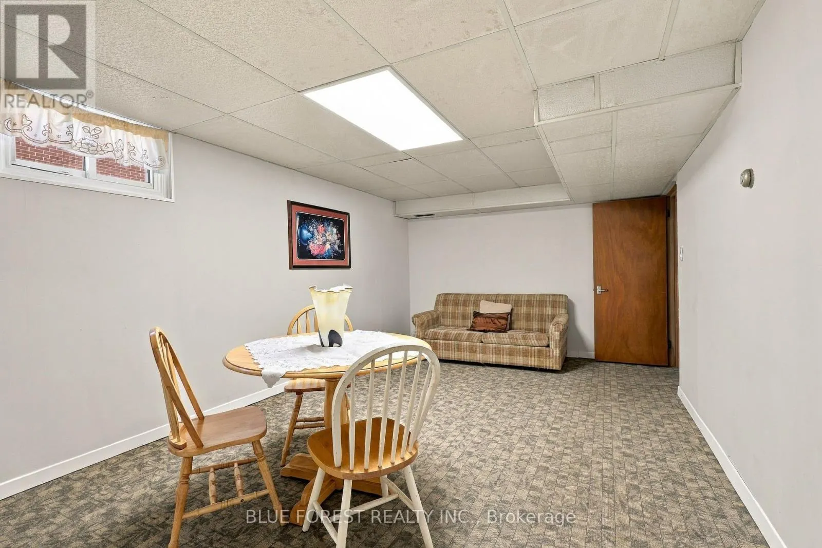 105 CHESTERFIELD AVENUE
