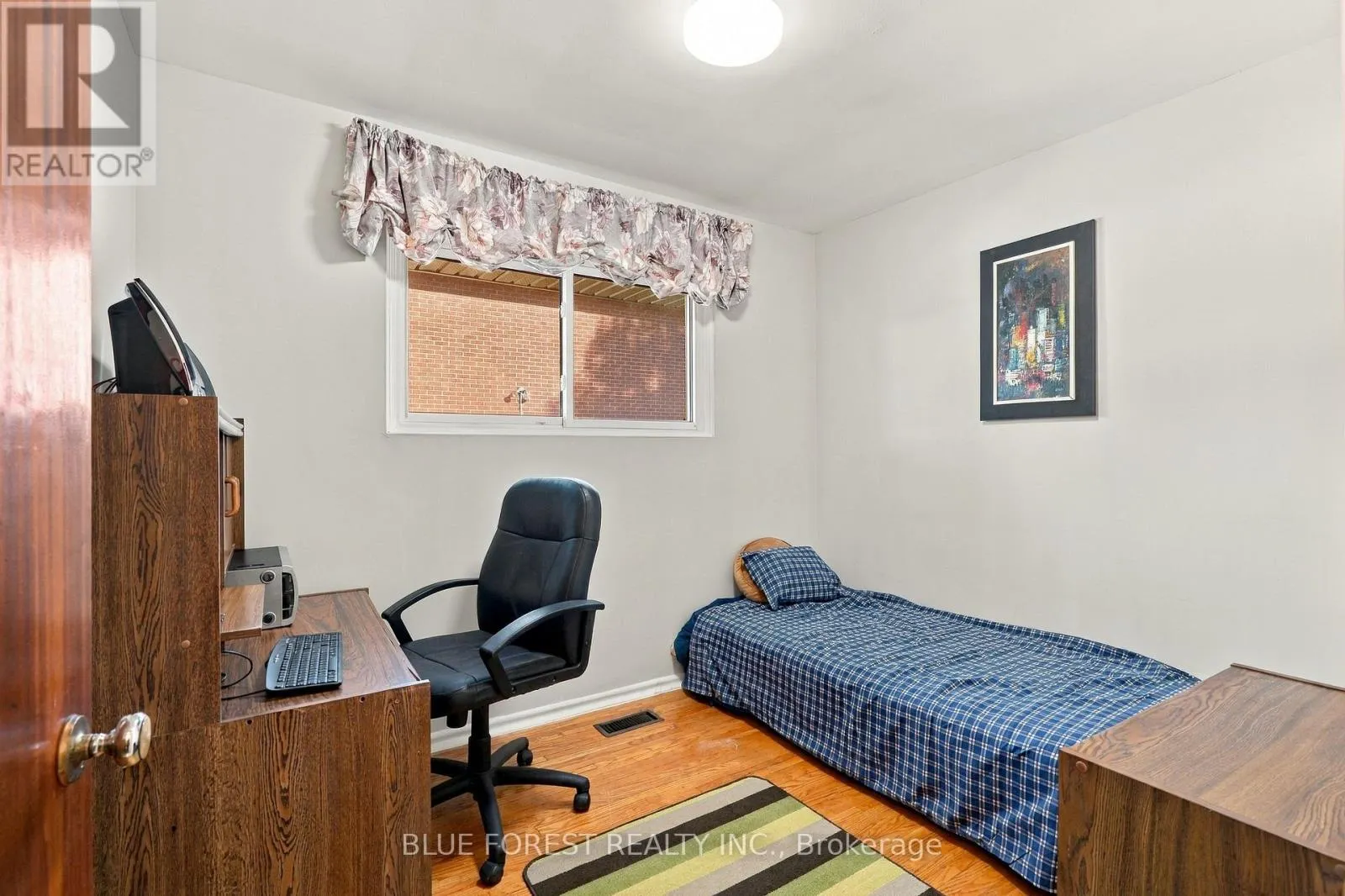 105 CHESTERFIELD AVENUE