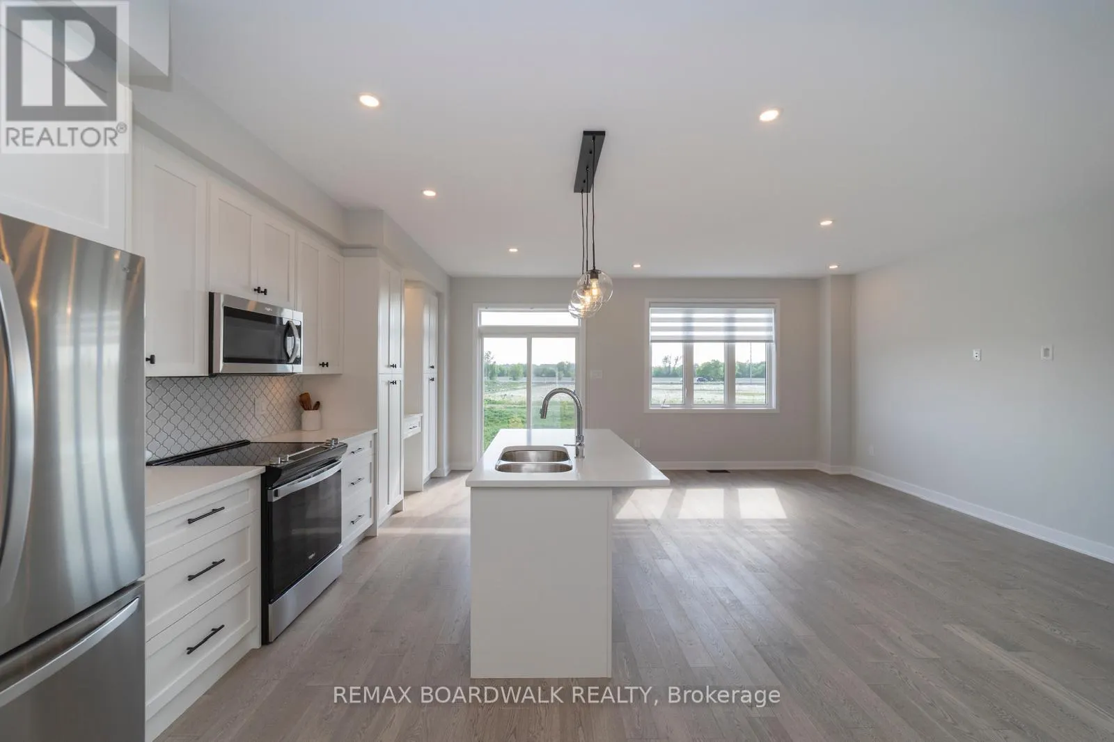 128 MAIN HALYARD LANE