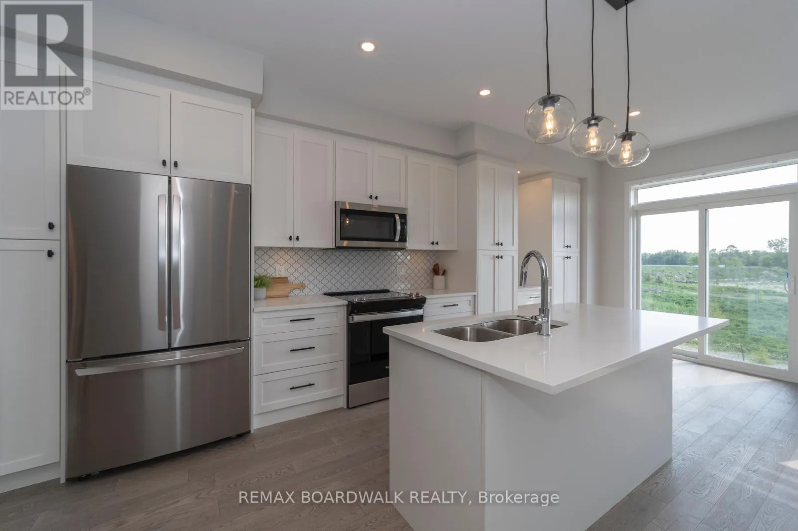 128 MAIN HALYARD LANE