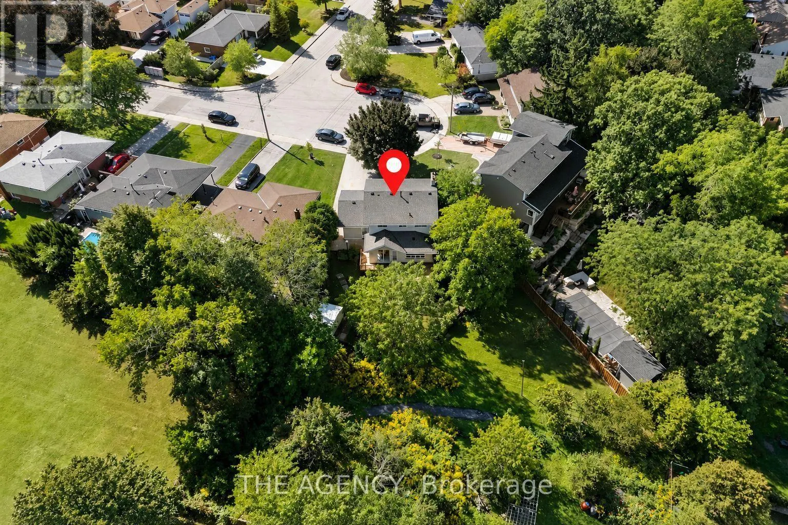 36 BUCKINGHAM DRIVE