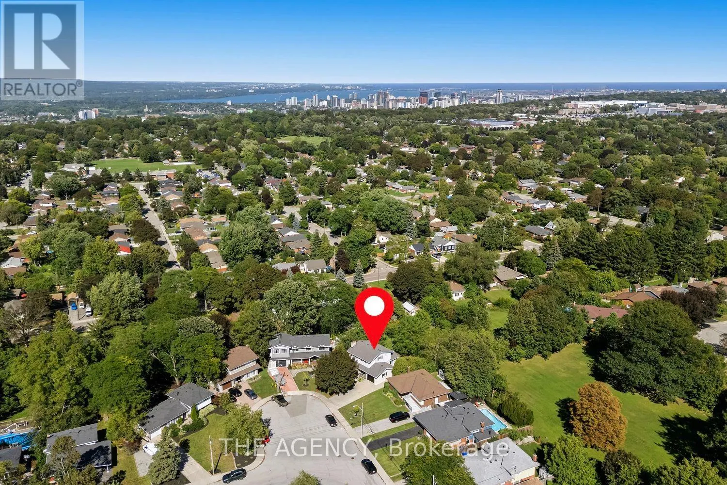 36 BUCKINGHAM DRIVE