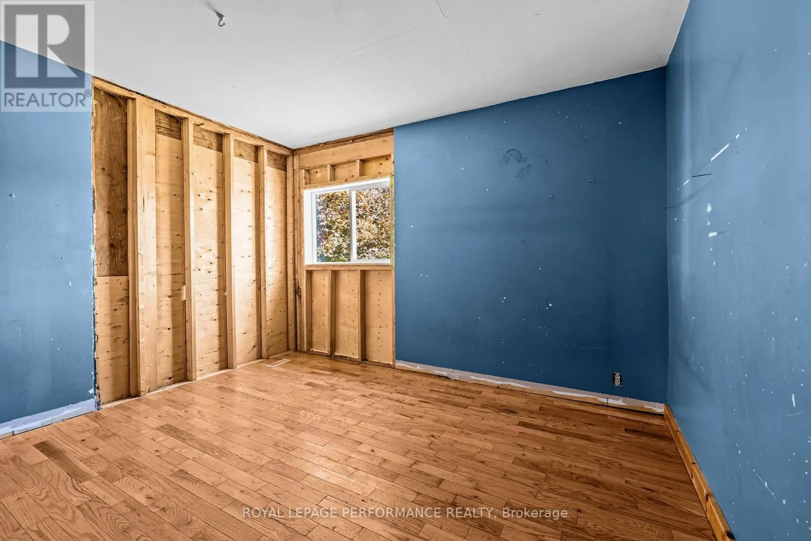 3320 DUVAL AVENUE