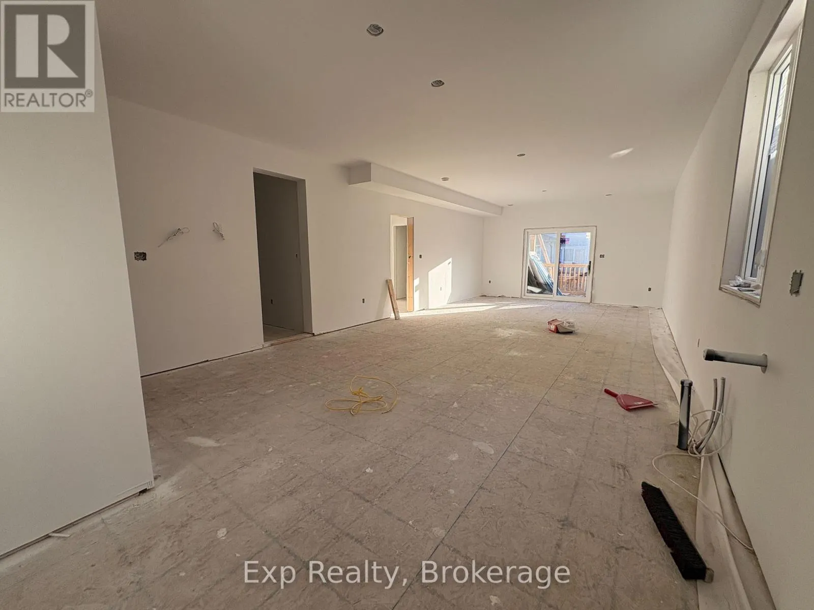 1116 WOODHAVEN DRIVE