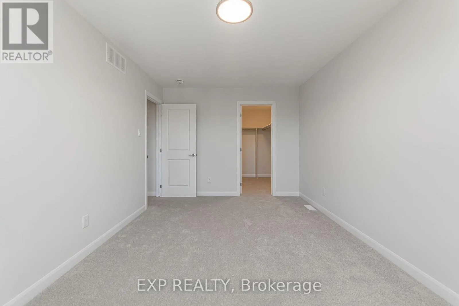 657 MOONGLADE CRESCENT