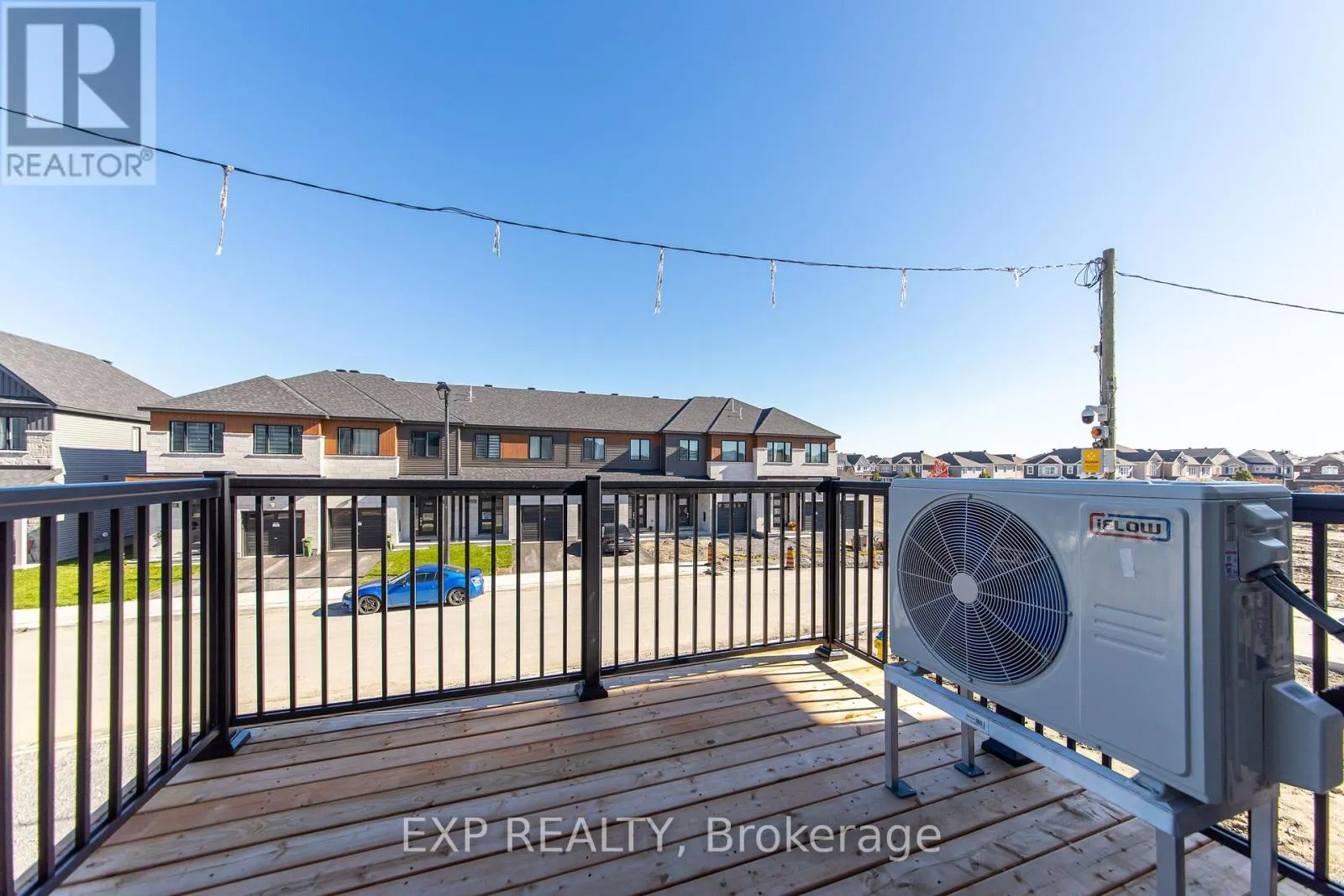 657 MOONGLADE CRESCENT