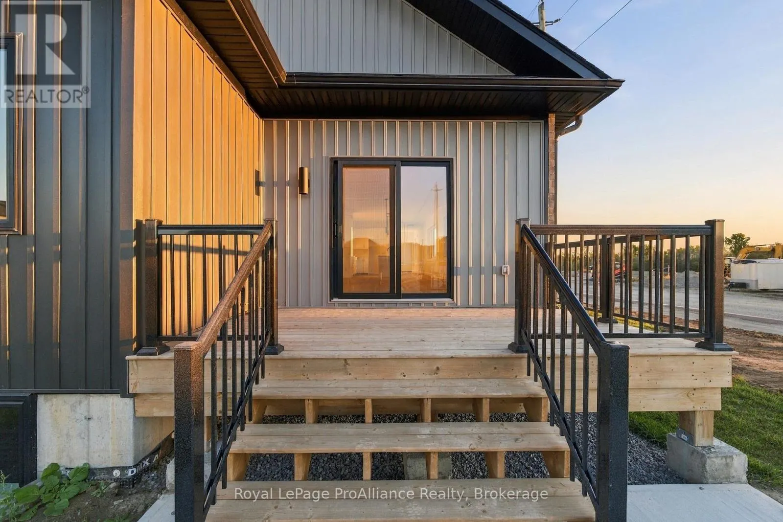 131 ROYAL GALA DRIVE