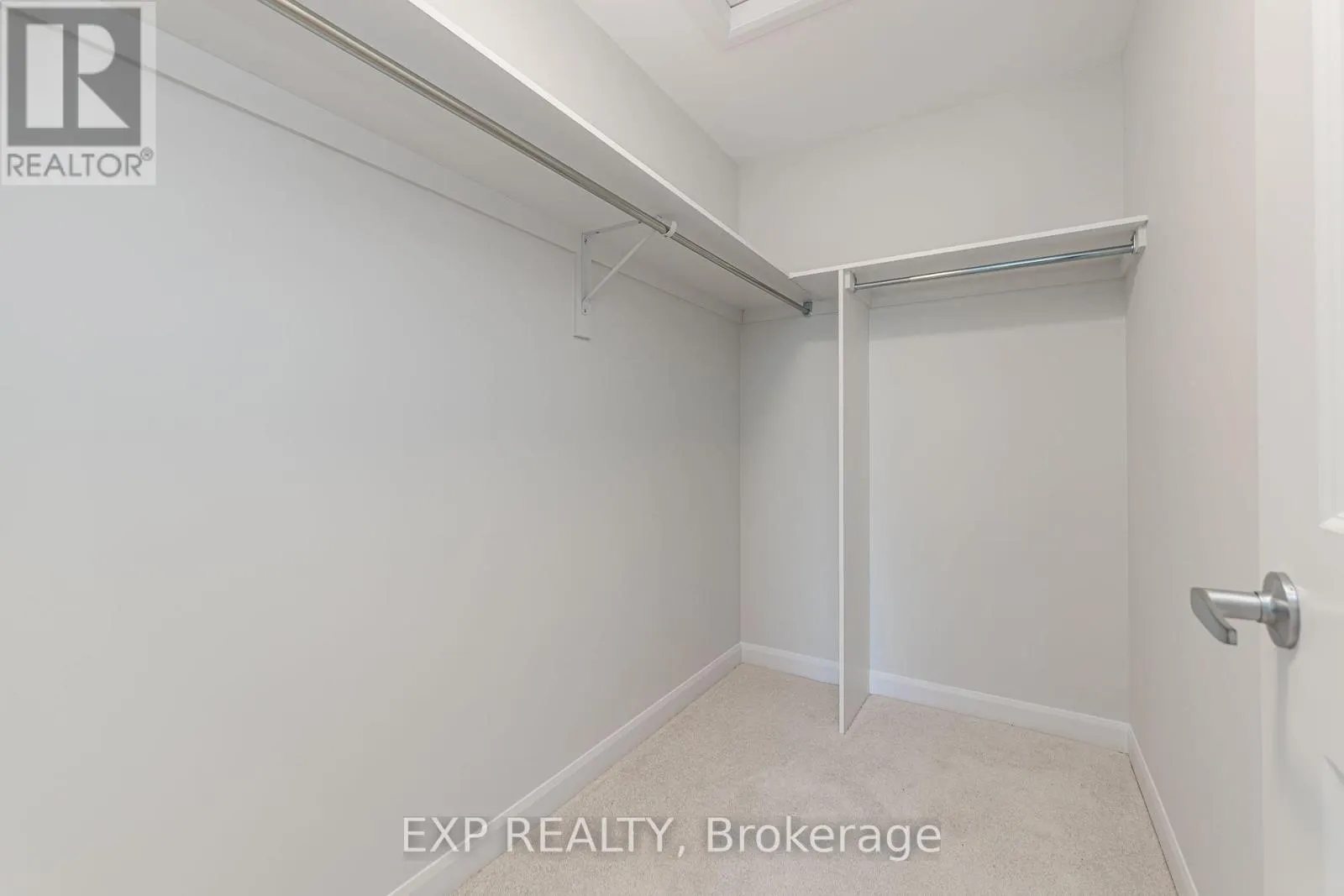 659 MOONGLADE CRESCENT