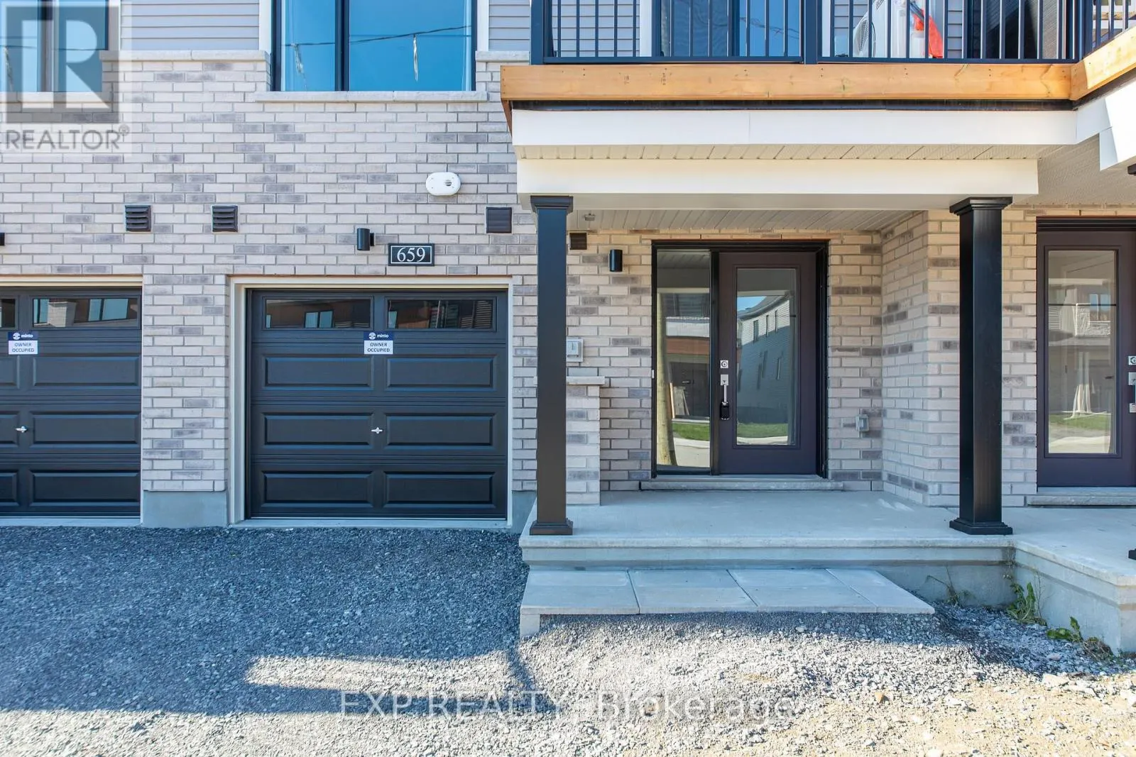 659 MOONGLADE CRESCENT