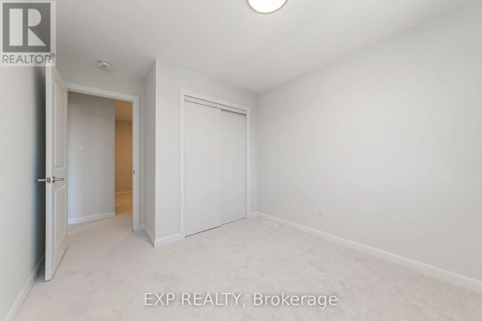659 MOONGLADE CRESCENT