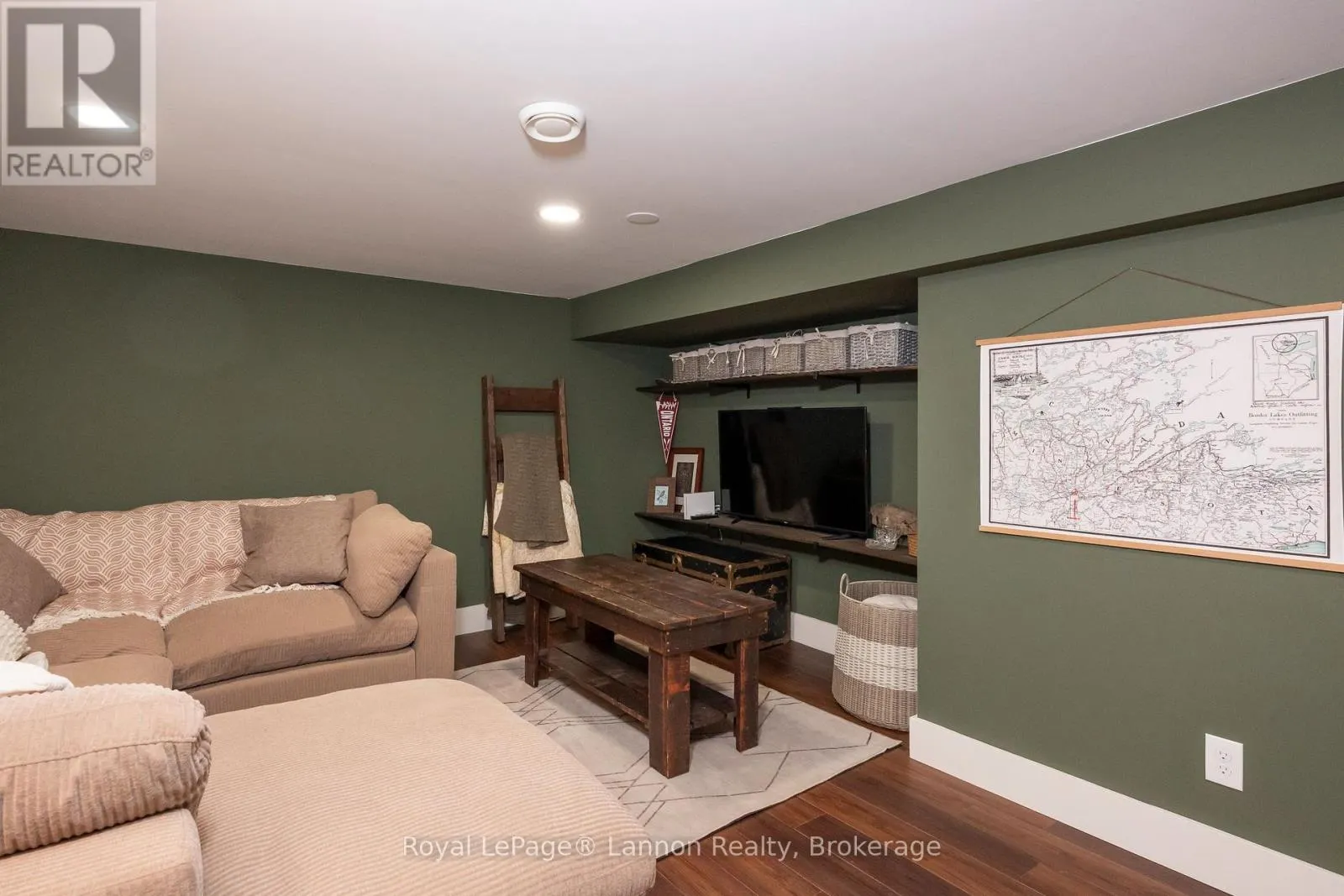250 BROCK STREET W