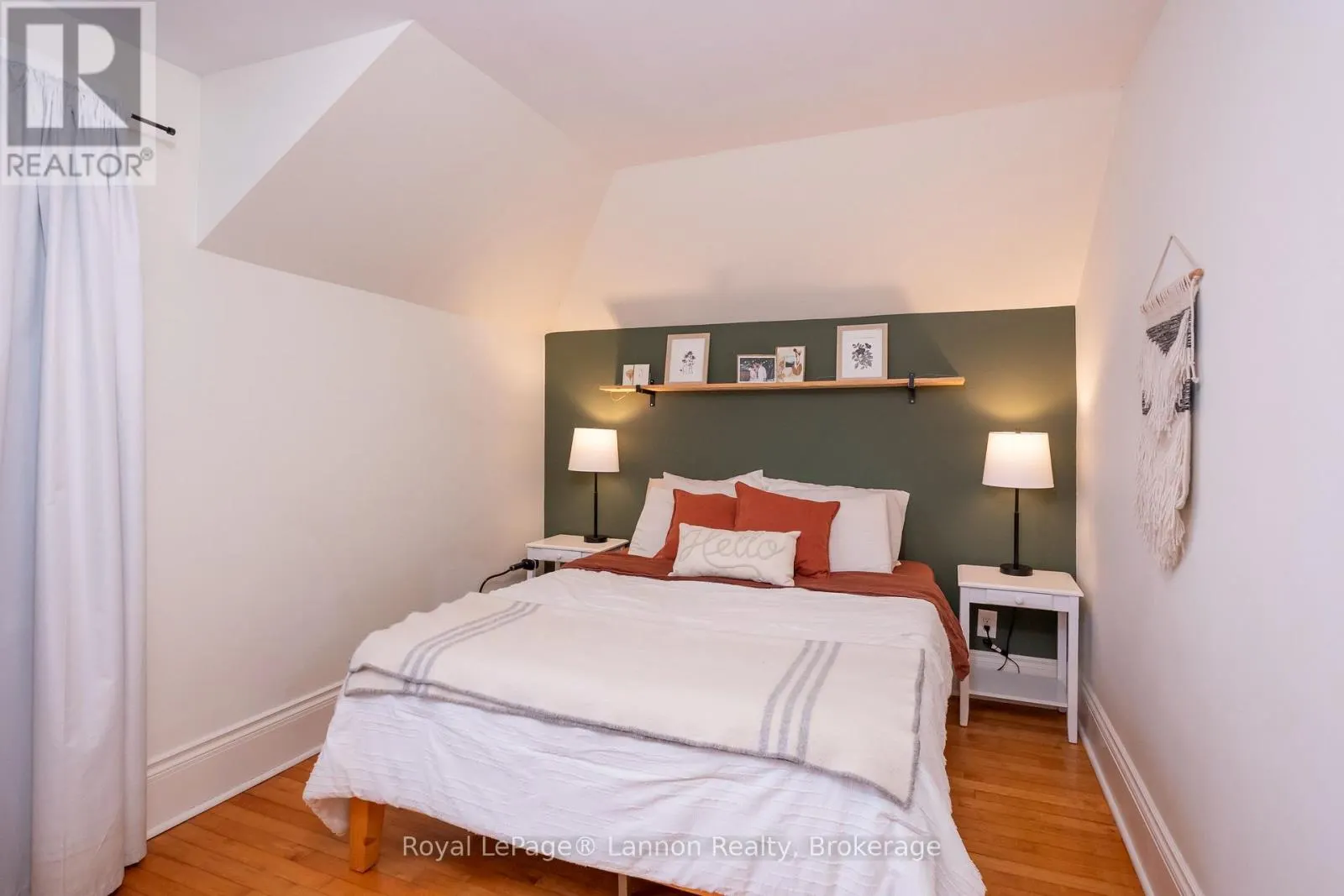250 BROCK STREET W