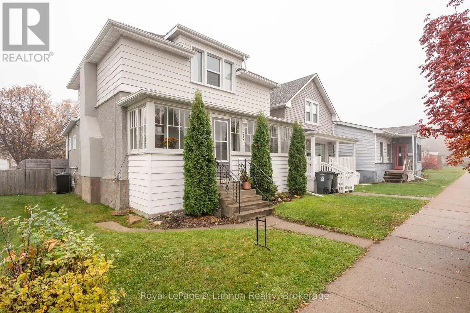 250 BROCK STREET W