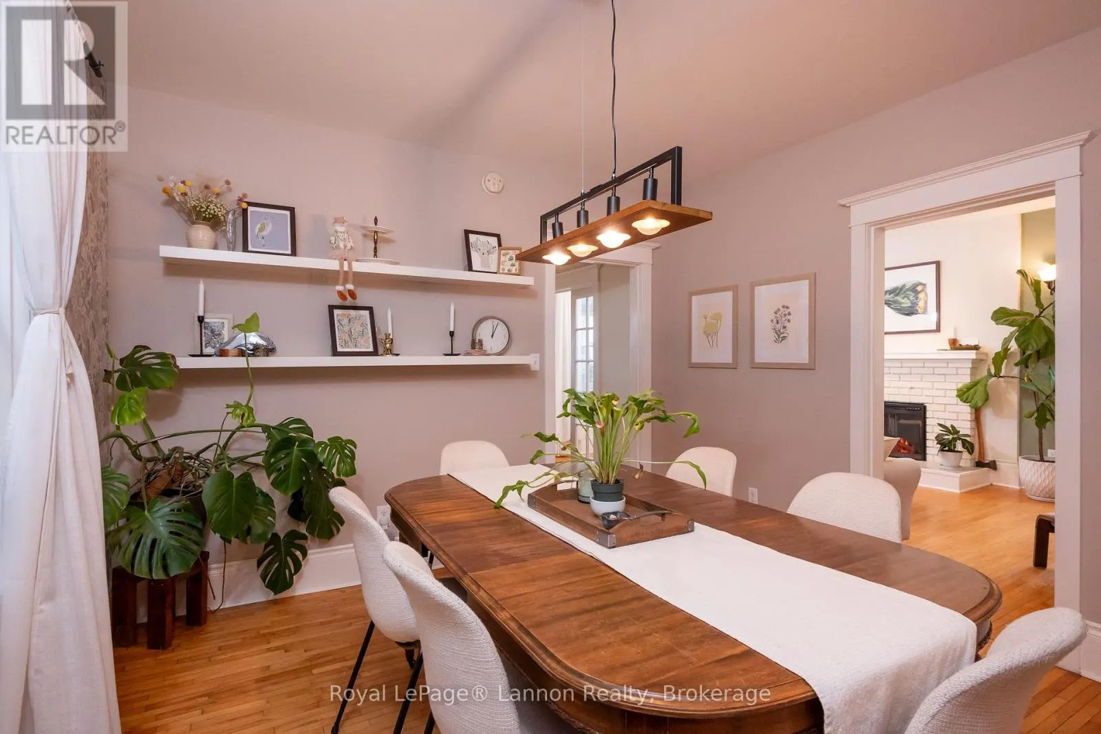 250 BROCK STREET W