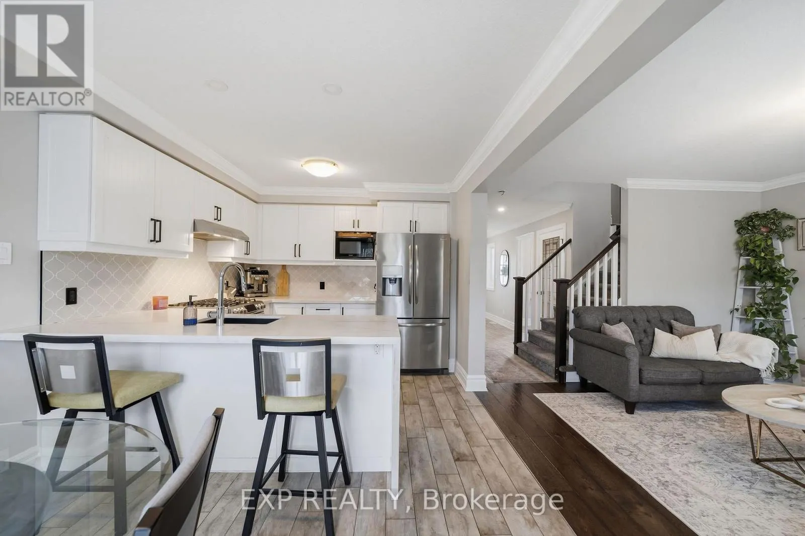2700 FOXBEND LINK