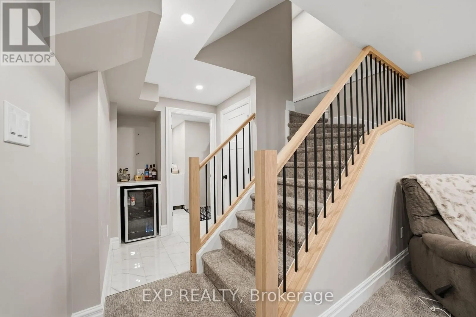 2700 FOXBEND LINK