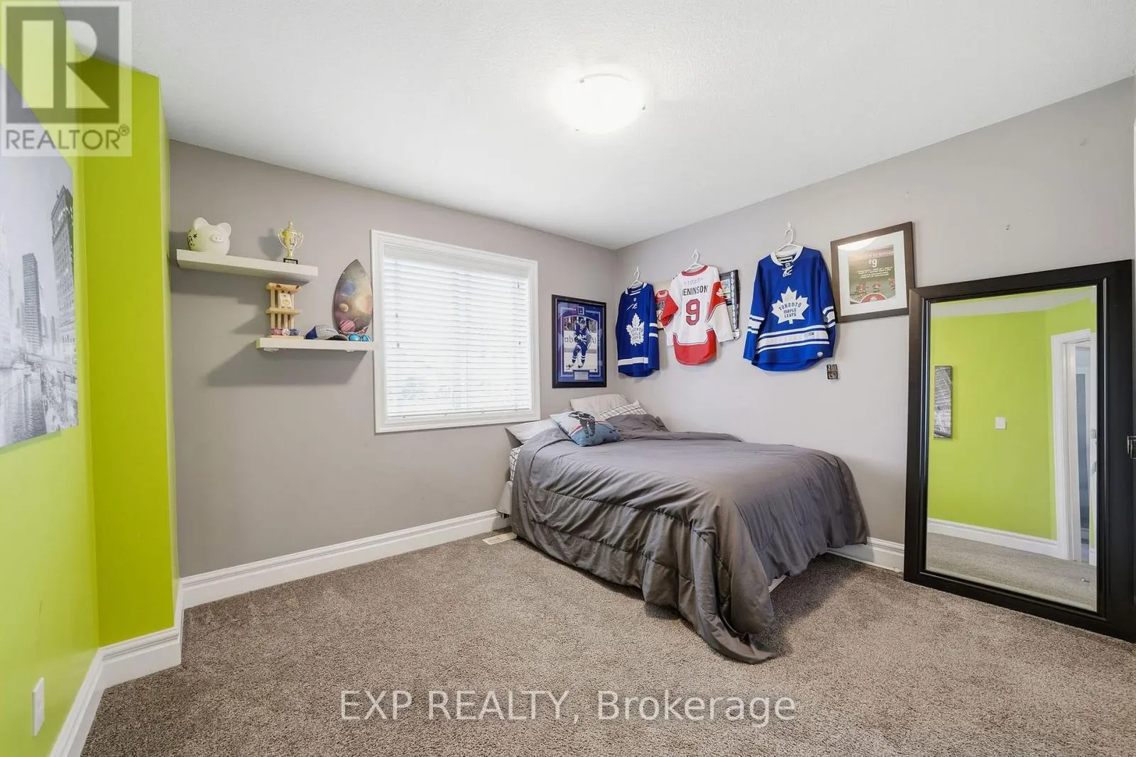 2700 FOXBEND LINK