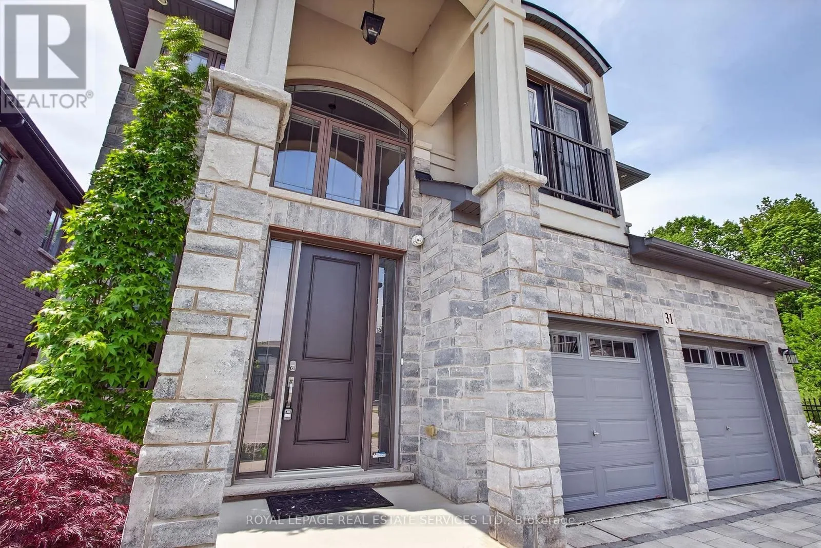 31 DORR COURT