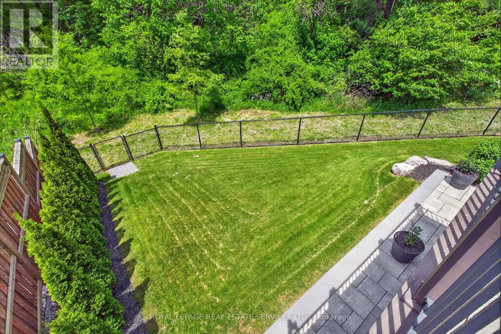 31 DORR COURT