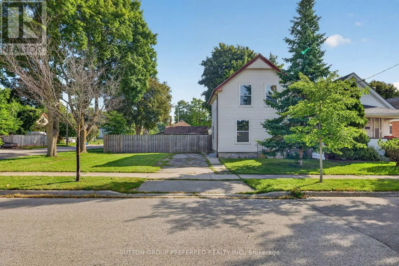 118 DELAWARE STREET