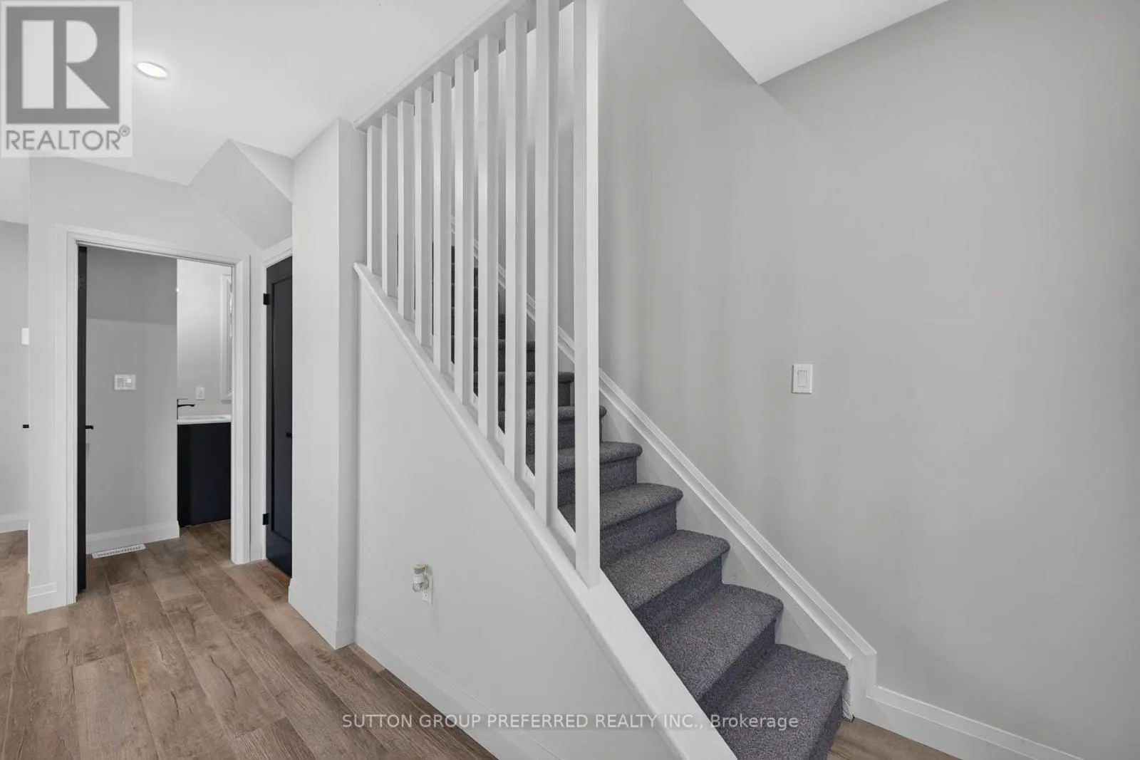 118 DELAWARE STREET