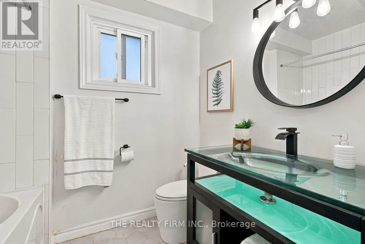 9 - 628 WHARNCLIFFE ROAD S #9