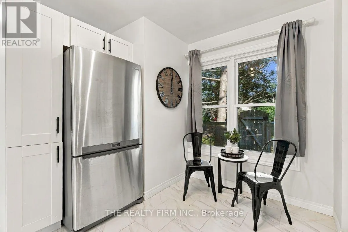 9 - 628 WHARNCLIFFE ROAD S #9