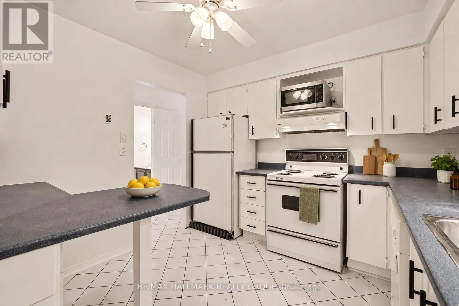277 PICKFORD DRIVE