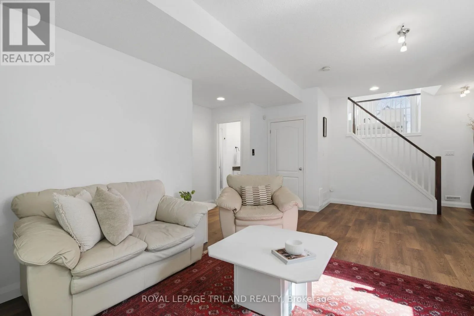 2039 SPRINGRIDGE DRIVE
