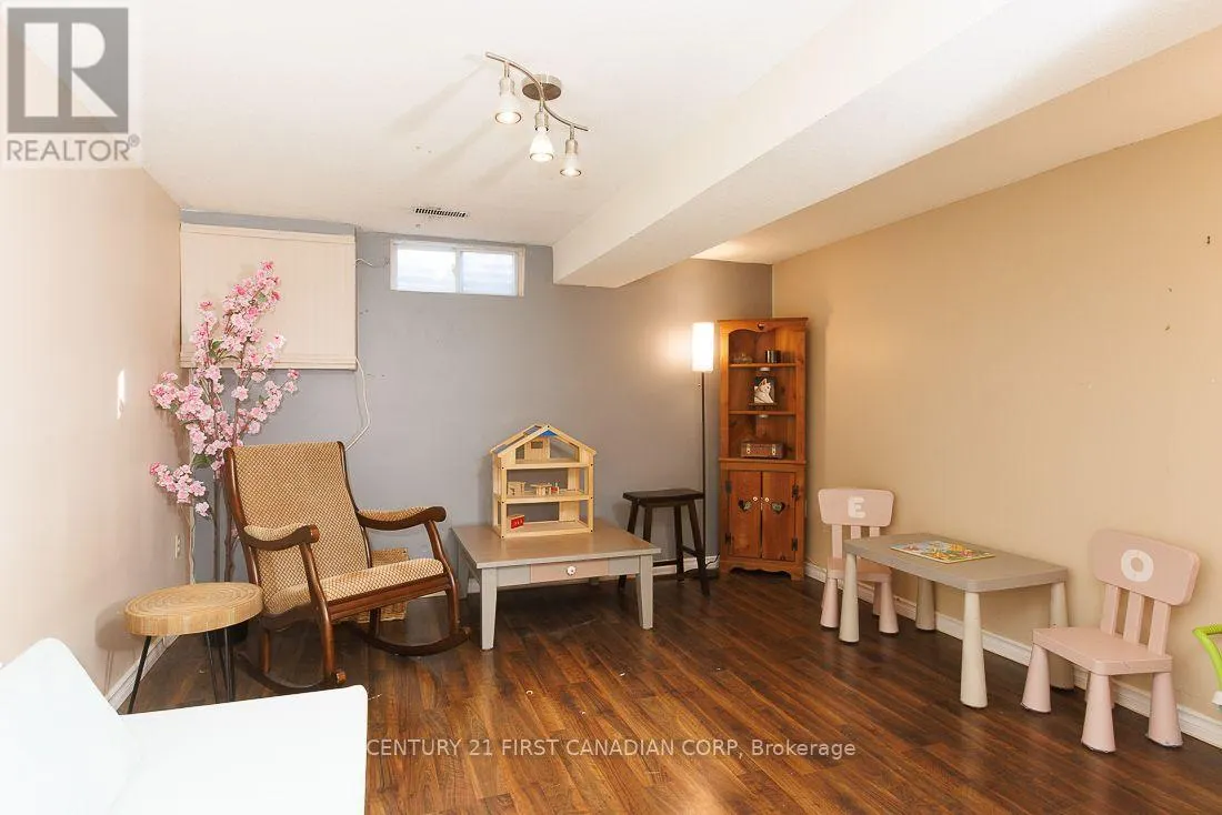 13 - 1104 SOUTHDALE ROAD E #13