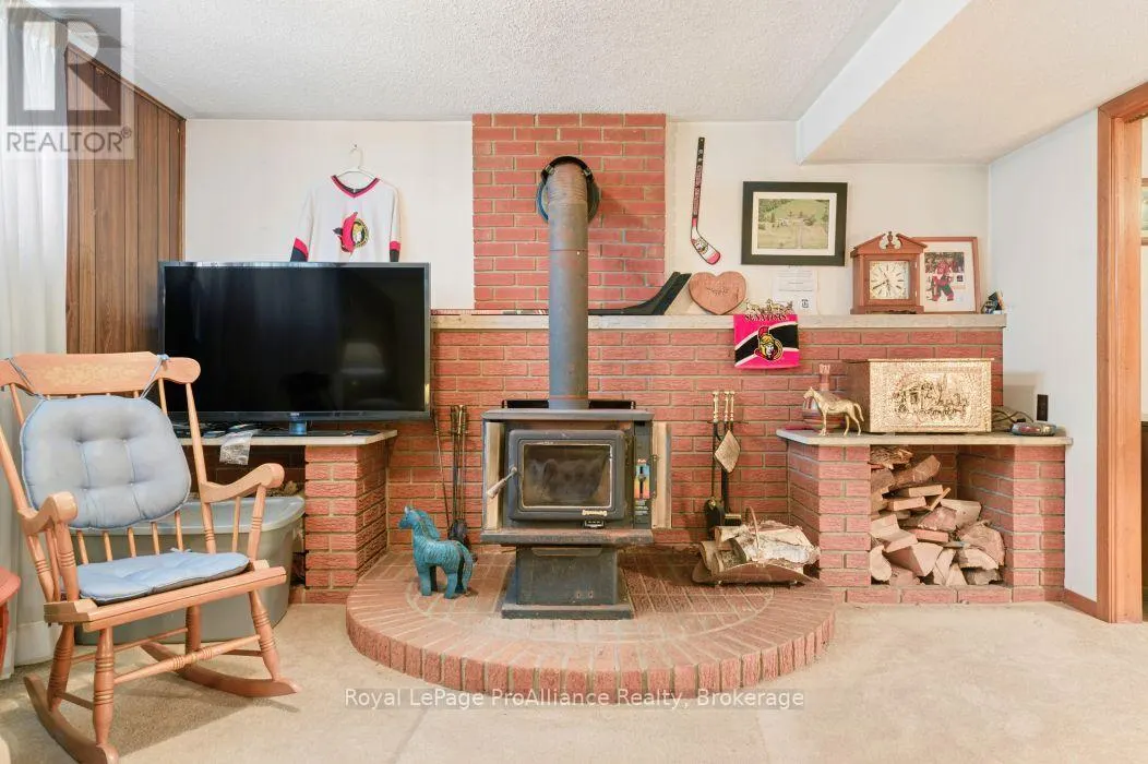 21851 LOYALIST PARKWAY