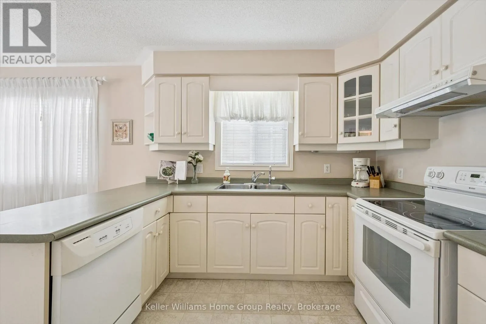 20 BEECHLAWN BOULEVARD