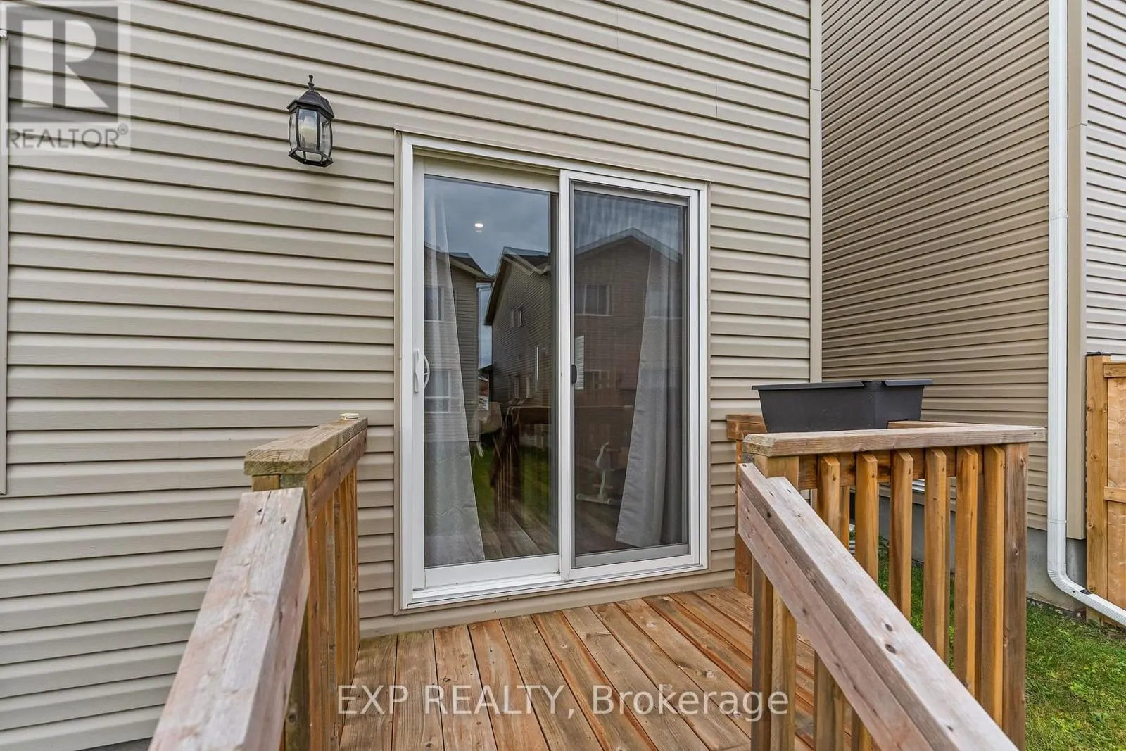 76 VIMY RIDGE CRESCENT