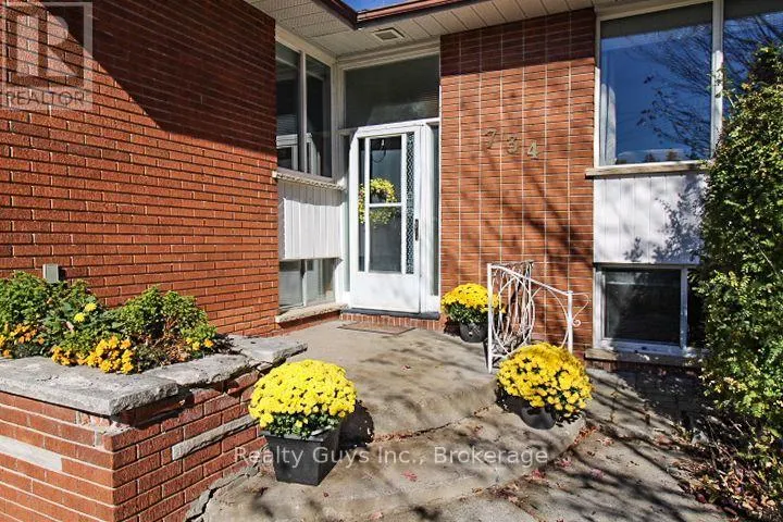 734 SHERBROOKE STREET