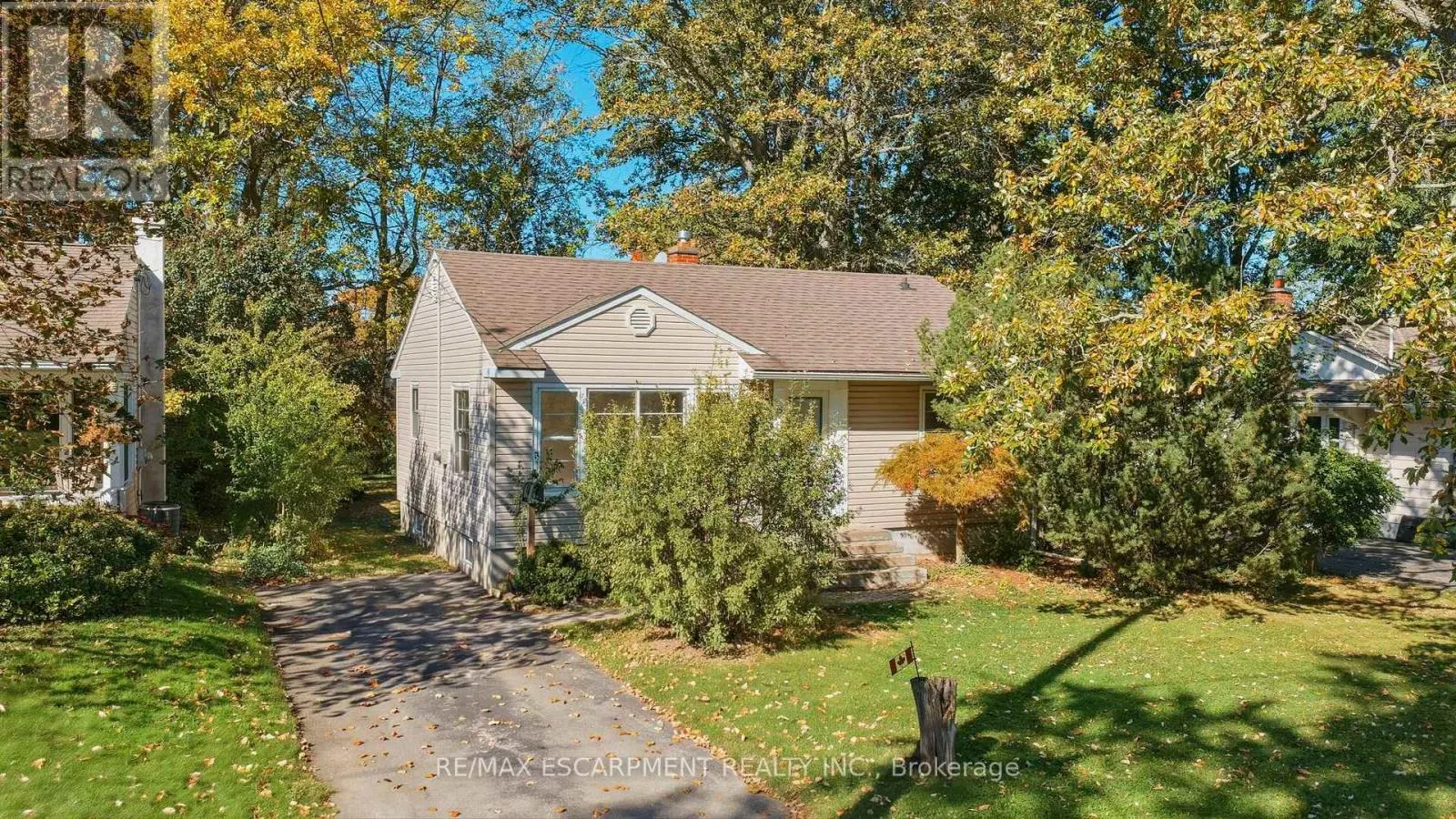 55 LAKEVIEW AVENUE