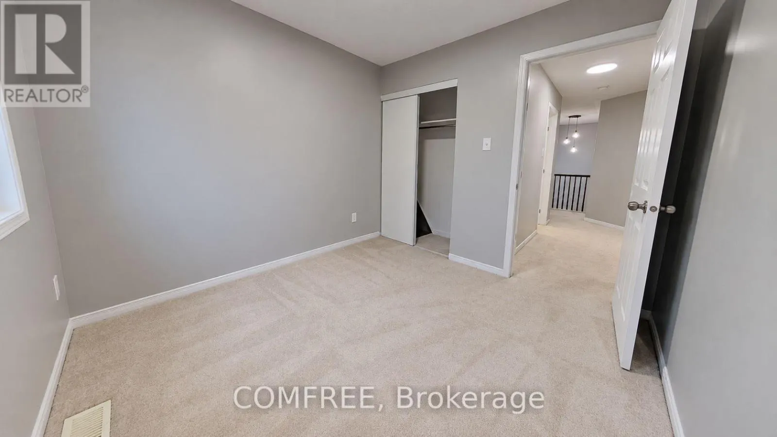 26 DUNDALK PRIVATE