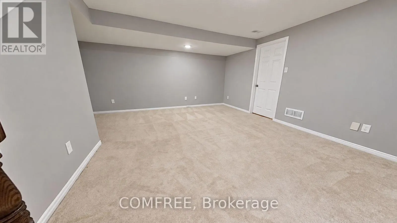 26 DUNDALK PRIVATE