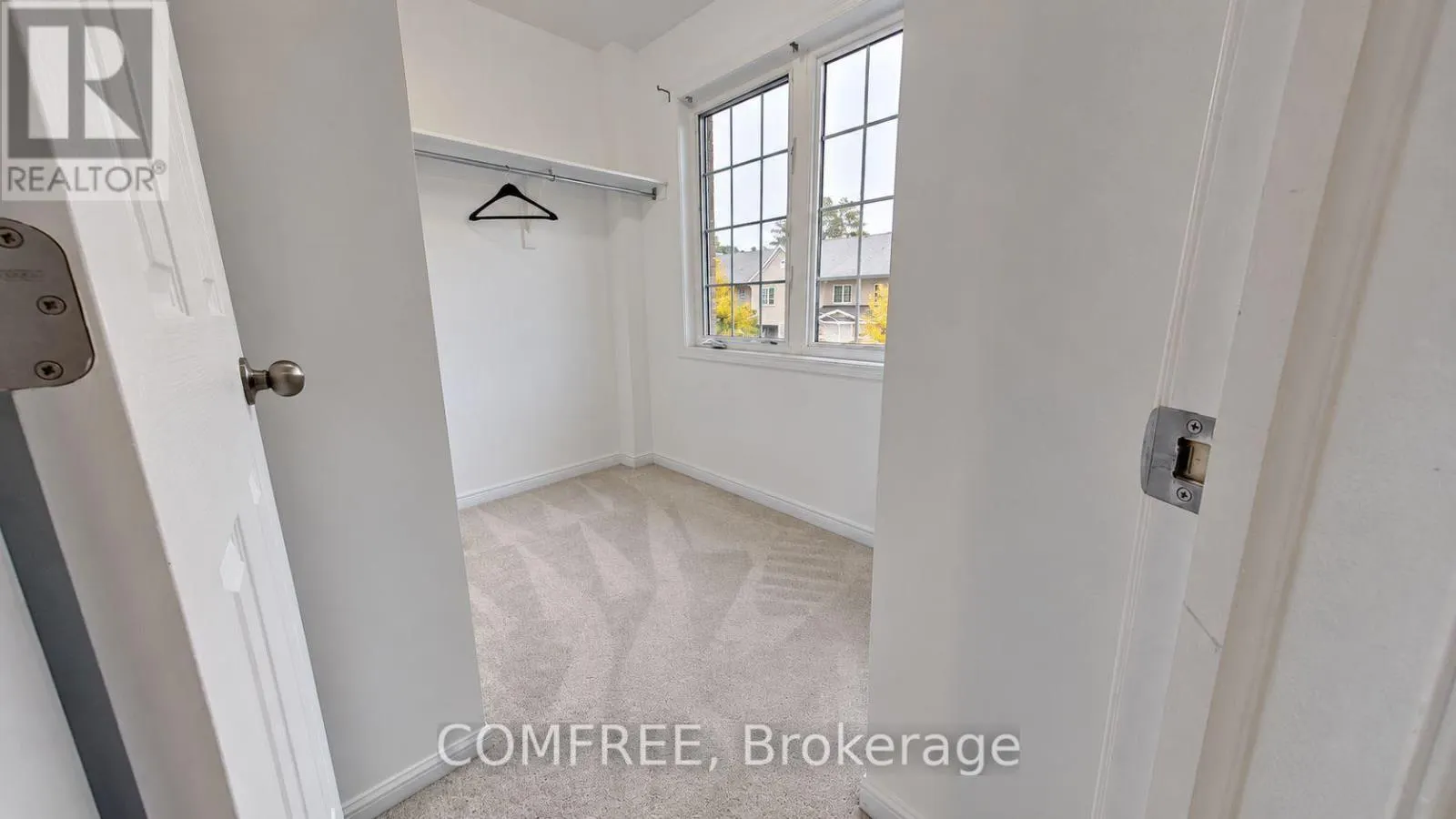 26 DUNDALK PRIVATE