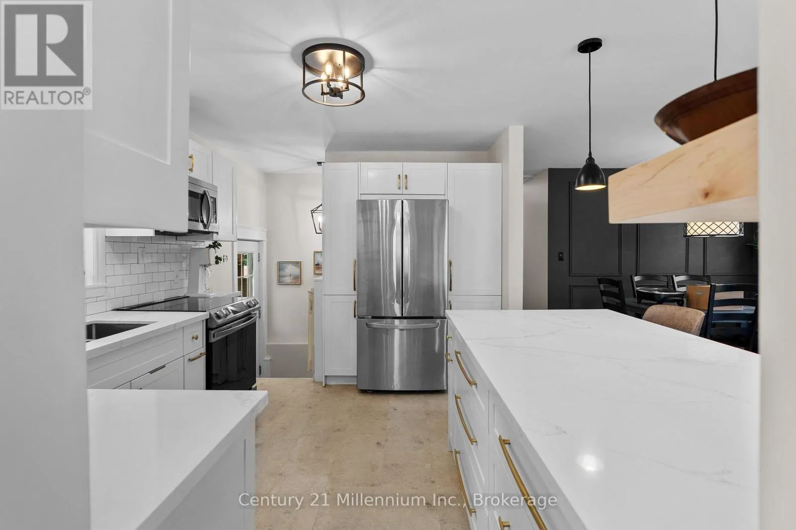 1512 5TH AVE A AVENUE W