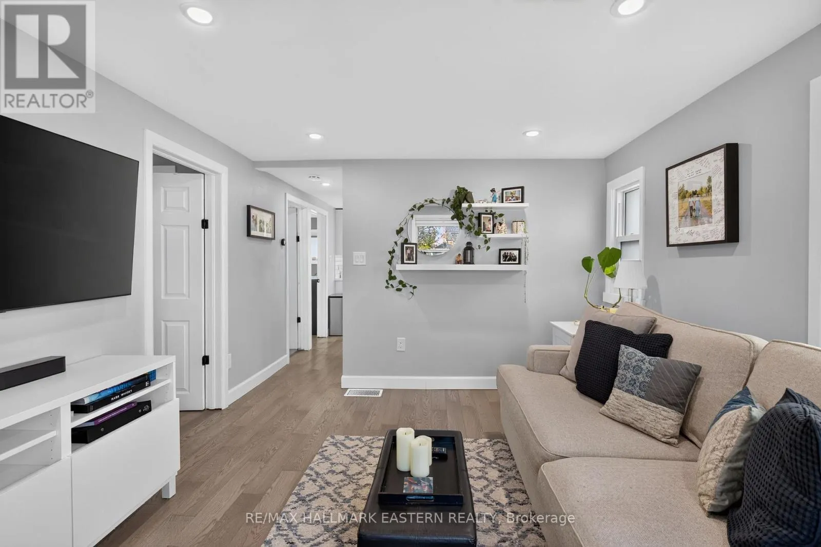 563 HOWDEN STREET