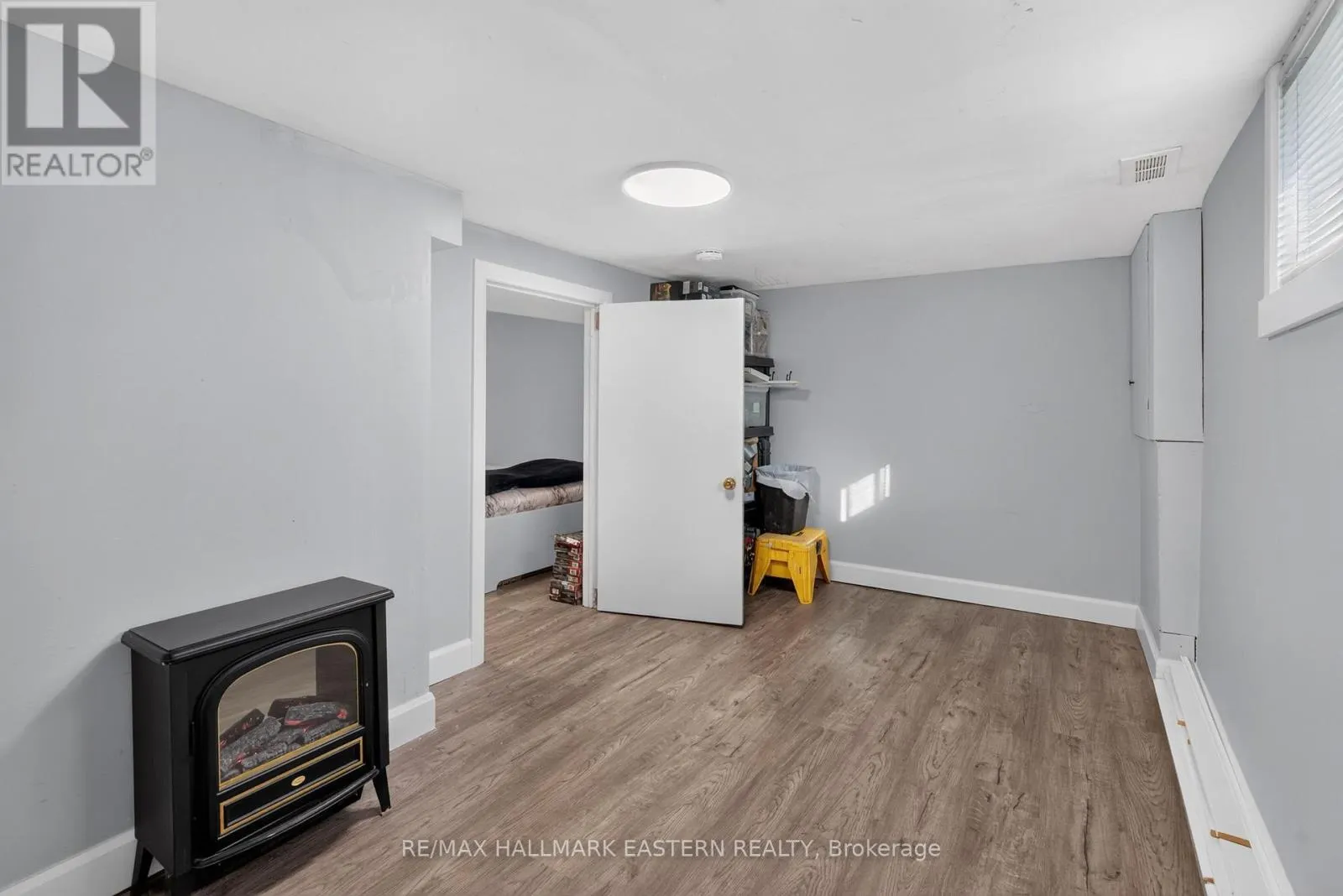 563 HOWDEN STREET