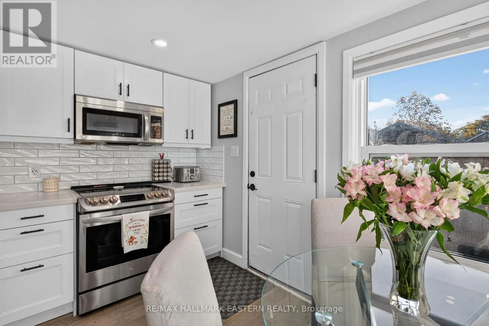 563 HOWDEN STREET