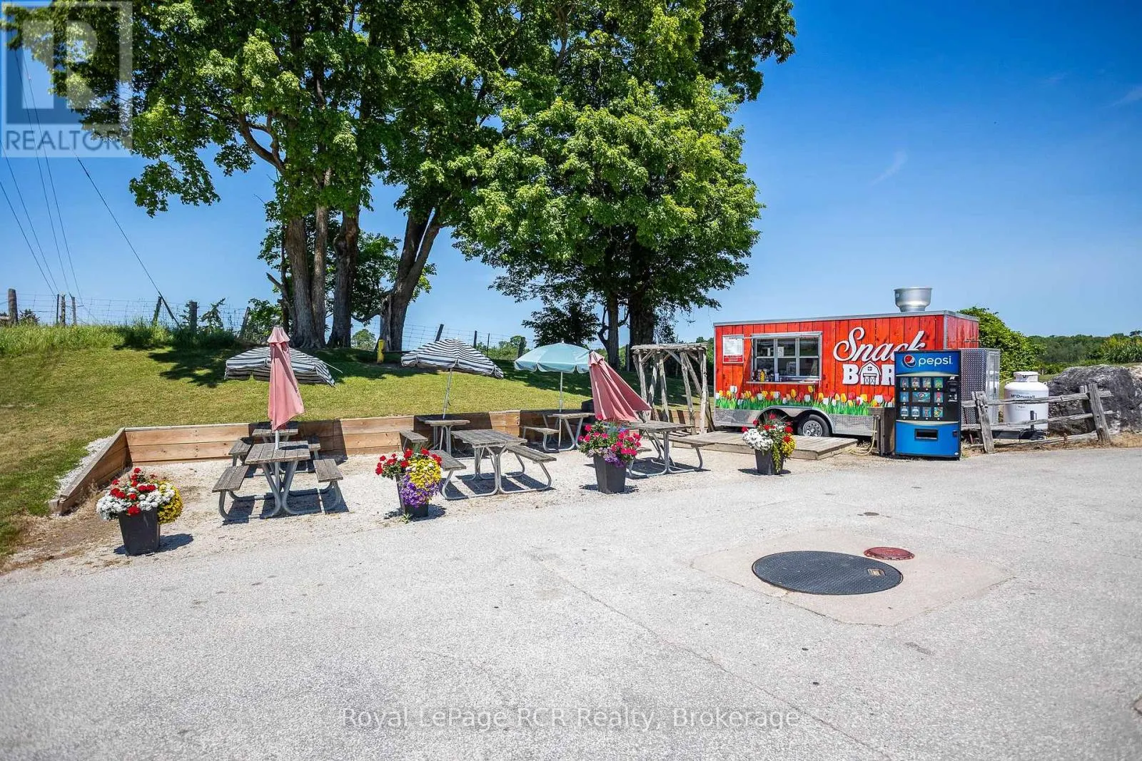 177569 GREY 18 ROAD
