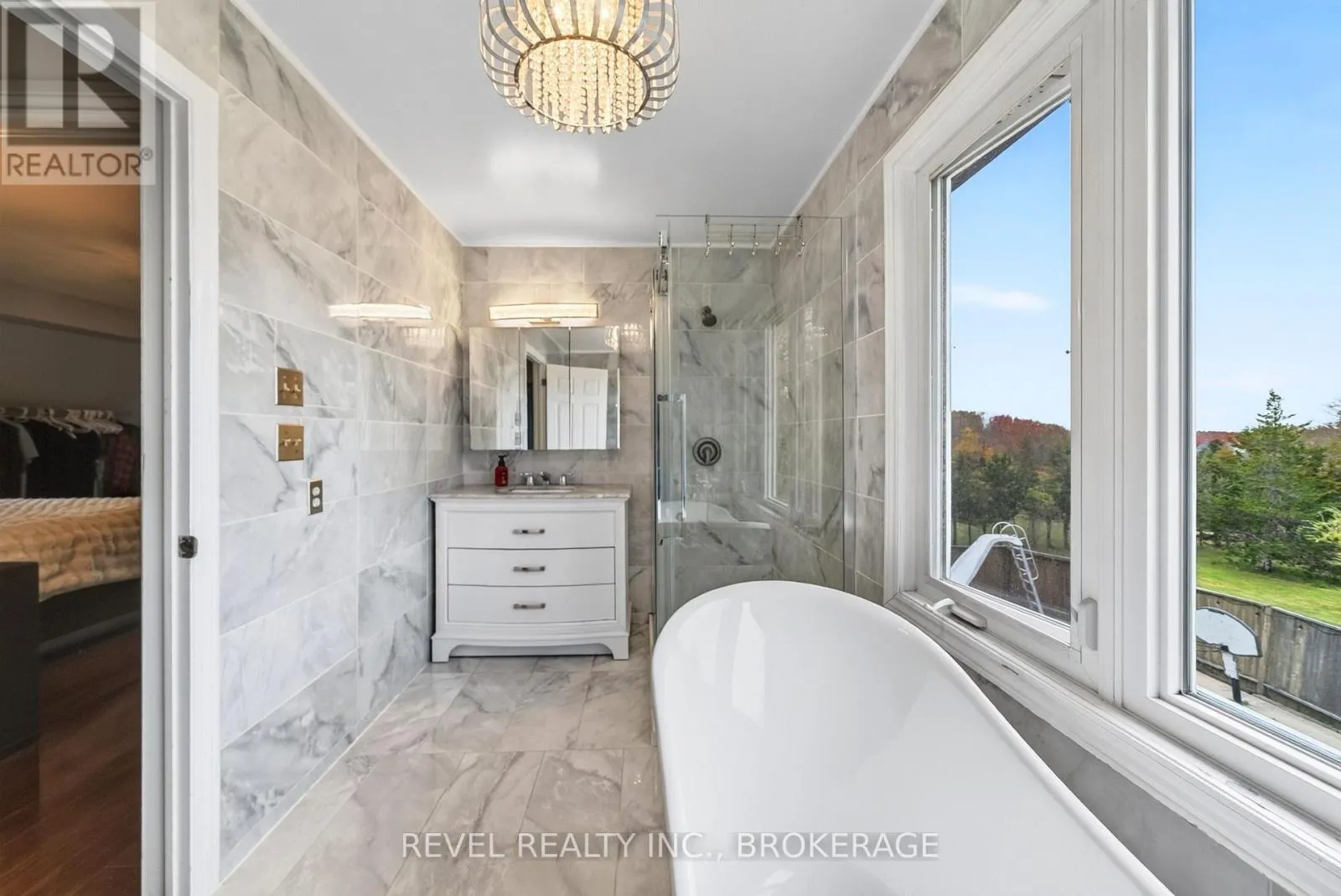3321 SILVERWOOD DRIVE